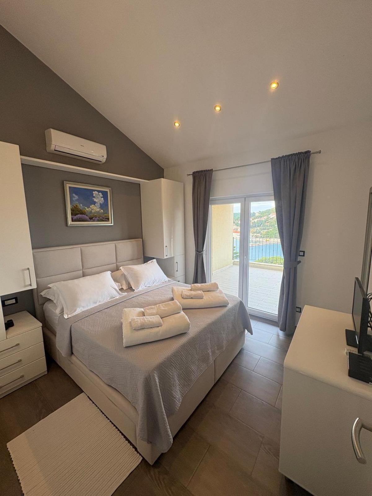 Deluxe Jelsa Apartment Luaran gambar